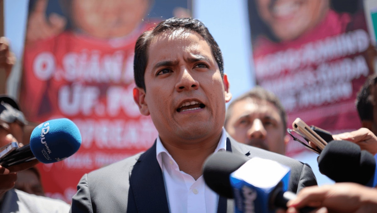 Bustinduy vuelve a descartarse como candidato de la izquierda confederal: “No creo que sea el papel que yo debo asumir”