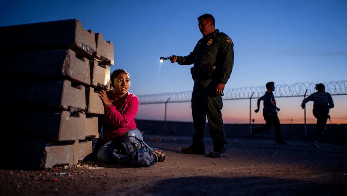 La escritora mexicana Elma Correa: "Es absurdo y tremendo que EEUU, fundado por emigrantes, ahora los persiga"