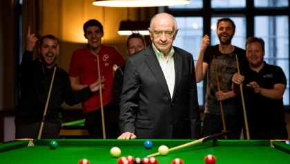 Jimmy White, leyenda del snooker: "Hay muchos aficionados a mi deporte en España, pero no tenéis clubes, son todos de billar"