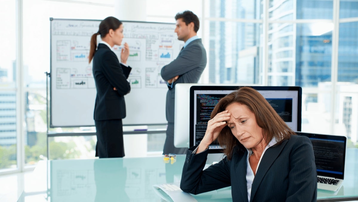 El 80% de las empresas no encuentra trabajadores formados en IA: "Los proyectos se ralentizan porque no dan con los perfiles"