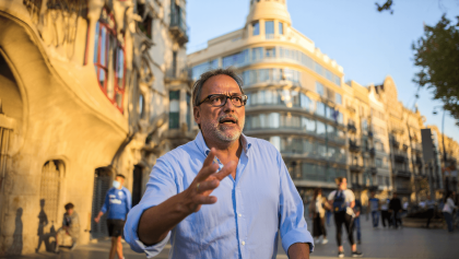 Roger Bastida, autor de 'Passeig de Gràcia. Història d'una família': "Somos un patio de recreo para grandes fortunas de otros países"