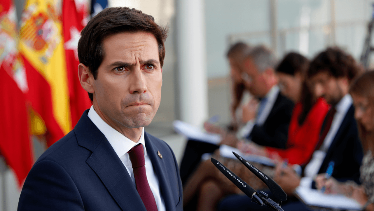 Feijóo presiona a PNV y Junts para que le pongan la moción de censura contra Sánchez en bandeja