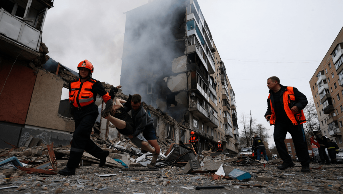 Un ataque masivo ruso contra varias ciudades de Ucrania deja al menos 23 muertos y más de un centenar de heridos