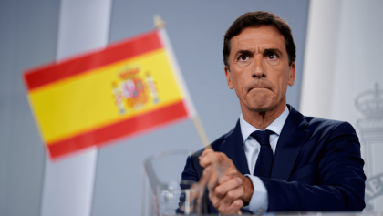 Feijóo acusa a Sánchez de “fabricar dos millones y medio de votantes” con la ley de memoria y pide detener el proceso