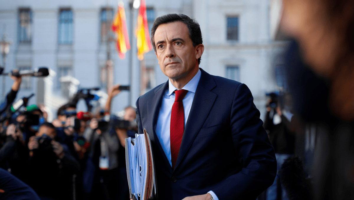 El PP pide al juez que testifique el ex fiscal general y su número dos en el caso Leire Díez
