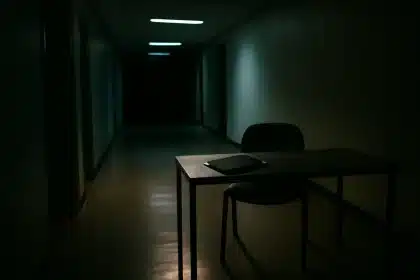 Jefe de gabinete del delegado en Ceuta renuncia: afirma que trasladó aviso del CNI