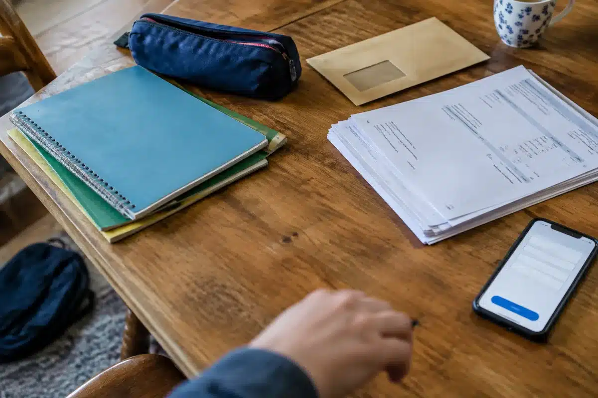 deducciones renta 2026: ahorros por gastos escolares según tu comunidad